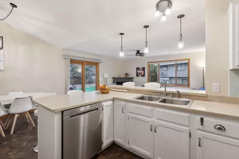 4422 Braddock Trl, Eagan, MN 55123 photo 18