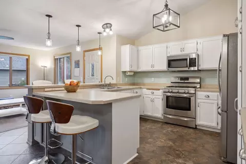 4422 Braddock Trl, Eagan, MN 55123 photo 16