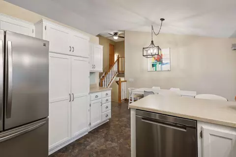 4422 Braddock Trl, Eagan, MN 55123 photo 19