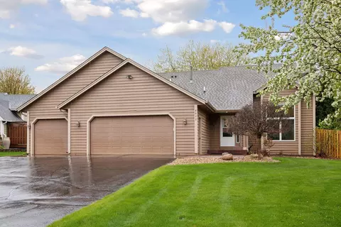 4422 Braddock Trl, Eagan, MN 55123