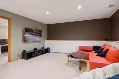 4422 Braddock Trl, Eagan, MN 55123 photo 34