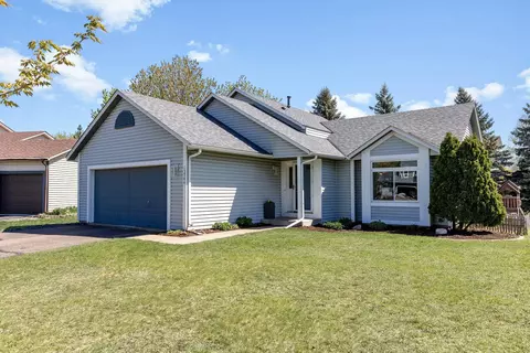 13544 Dellwood Ct, Rosemount, MN 55068