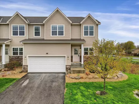 2550 Vierling Dr E, Shakopee, MN 55379
