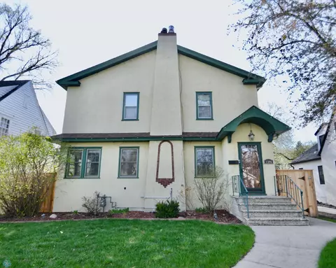1306 3rd St N, Fargo, ND 58102