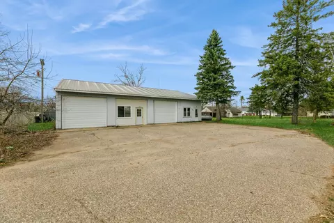 435 State St N, Eden Valley, MN 55329