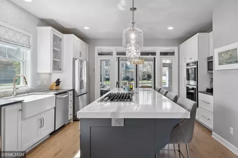 196 Pine Hollow Grn, Stillwater, MN 55082