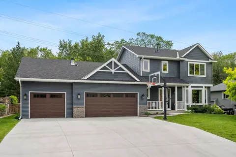 7231 Sunshine Dr, Eden Prairie, MN 55346