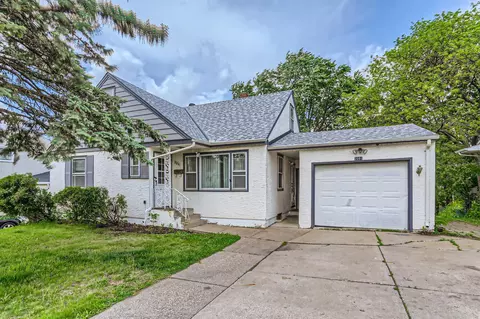2091 Scenic Pl, Saint Paul, MN 55119