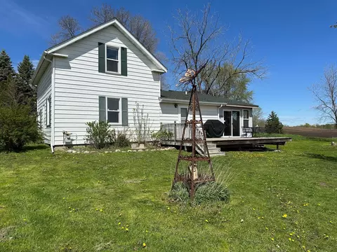 15881 Marystown Rd, Shakopee, MN 55379