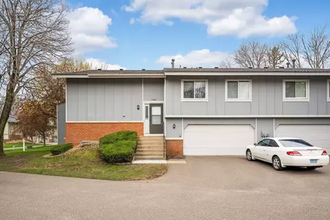 7880 Yucca Ln N, Maple Grove, MN 55311