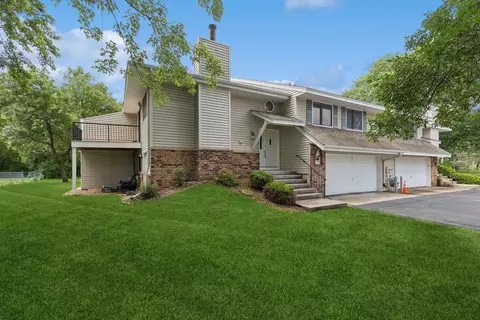 747 Evergreen Ct, Burnsville, MN 55337