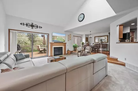 13235 Kerry Ln, Eden Prairie, MN 55346
