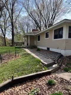 9204 Bataan St NE, Blaine, MN 55449