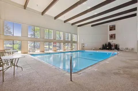 2485 Canabury Dr #311, Little Canada, MN 55117