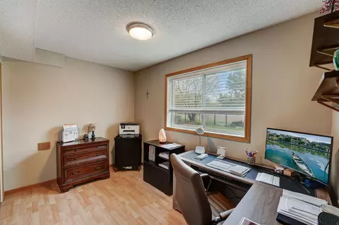 609 Hillcrest Dr, Roberts, WI 54023 photo 27