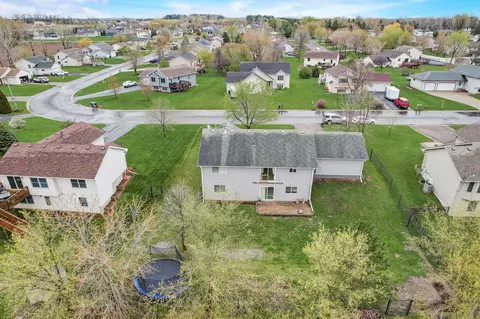 609 Hillcrest Dr, Roberts, WI 54023 photo 47