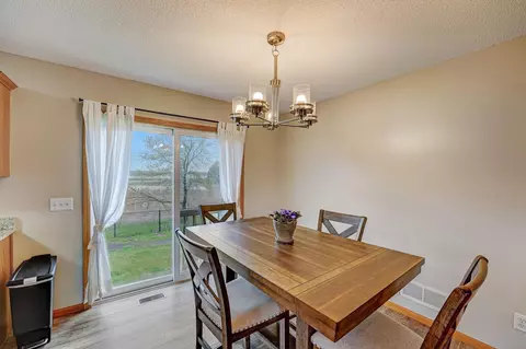 609 Hillcrest Dr, Roberts, WI 54023 photo 8
