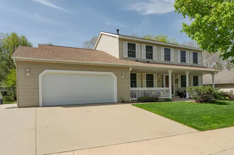 900 Rocky Creek Dr NE, Rochester, MN 55906