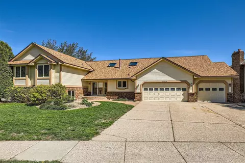 5172 W 95th St, Bloomington, MN 55437