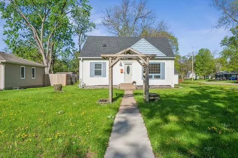 6043 Aldrich Ave N, Brooklyn Center, MN 55430