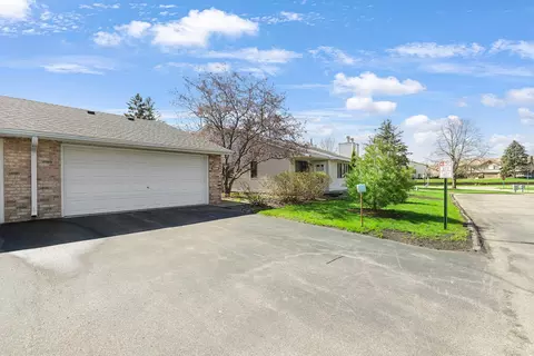 15686 Hallmark Way, Apple Valley, MN 55124
