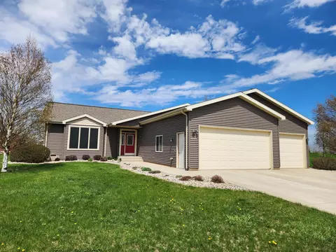 2041 Eastbay Ave, Balaton, MN 56115