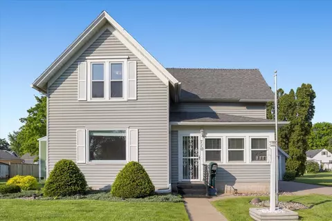 710 N 6th St, Lake City, MN 55041