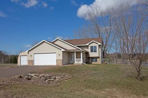 37312 Eagle Ln, North Branch, MN 55056