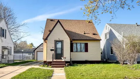 212 11th Ave SW, Austin, MN 55912