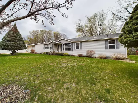 103 10th St SE, Glenwood, MN 56334