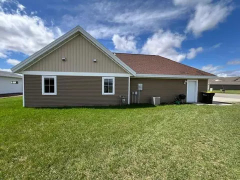 801 9th Ave SW, Perham, MN 56573 photo 10