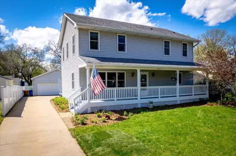 4815 Dillon St, White Bear Lake, MN 55110