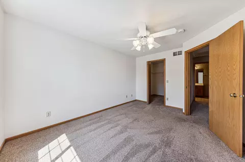 2053 Willow Cir, Centerville, MN 55038 photo 19