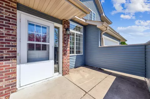 2053 Willow Cir, Centerville, MN 55038 photo 2