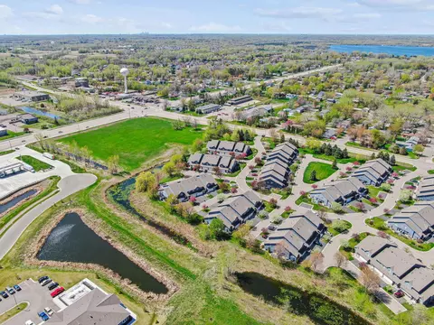 2053 Willow Cir, Centerville, MN 55038 photo 4