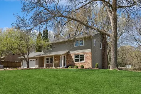 5804 Chastek Way, Minnetonka, MN 55345