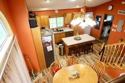 120 9th St SE, Freeport, MN 56331 photo 4