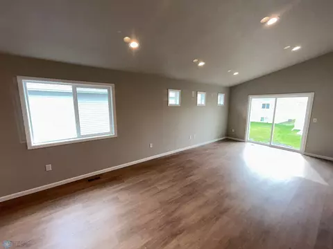 6861 Thomas St, Horace, ND 58047 photo 14