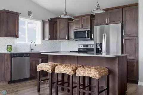 255 6th St, Gardner, ND 58036 photo 6