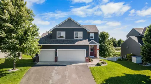 715 Golden Oak St NE, Lonsdale, MN 55046