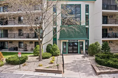10401 Cedar Lake Rd #508, Minnetonka, MN 55305
