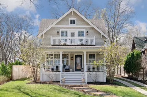 20335 Summerville Rd, Deephaven, MN 55331