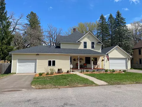 312 10th Ave N, Princeton, MN 55371