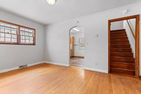 514 E Main St, Marshall, MN 56258 photo 9