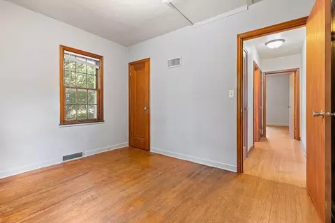 514 E Main St, Marshall, MN 56258 photo 17