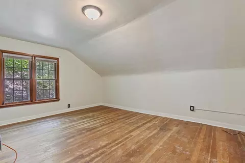 514 E Main St, Marshall, MN 56258 photo 25