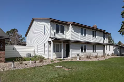 9272 Indian Blvd S, Cottage Grove, MN 55016