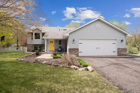 5475 274th St, Wyoming, MN 55092