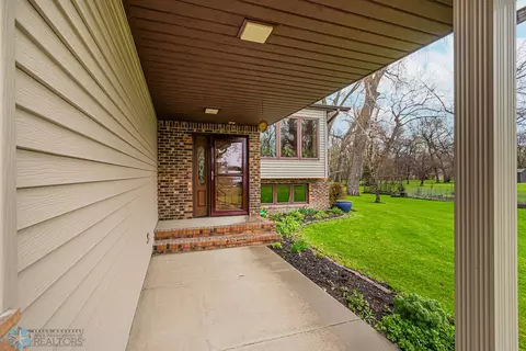 7809 Sunset Dr, Horace, ND 58047 photo 4