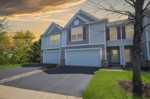 2234 Saint Johns Cir, Woodbury, MN 55129